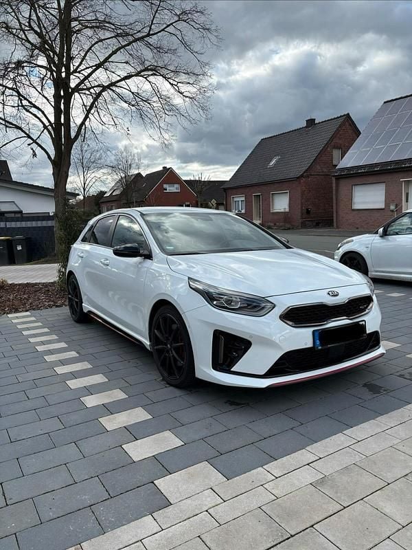 Gebraucht Kia Ceed GT GT 204 PS (150 kW) 2021 Weiß Limousine