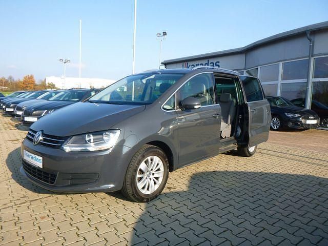 Uranograu Gebraucht 2020 VW Sharan Van / Kleinbus | 29.600 € (Etwas zu teuer) - Bild 1/4