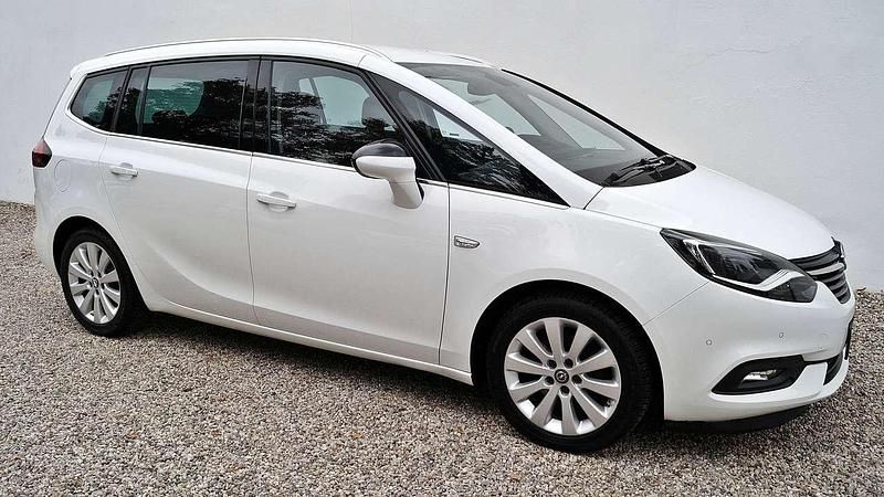 Gebraucht Opel Zafira Innovation 120 PS (88 kW) 2016 Schneeweiß Van / Kleinbus