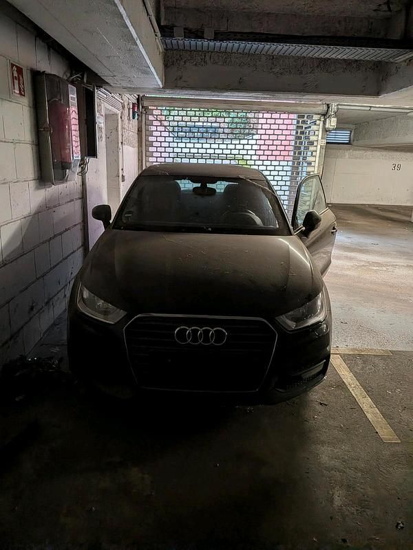 Gebraucht Audi A1 90 PS (66 kW) 2015 Schwarz Kleinwagen