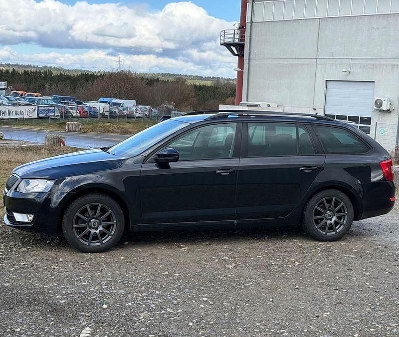 Gebraucht Skoda Octavia 110 PS (80 kW) 2017 Schwarz Kombi
