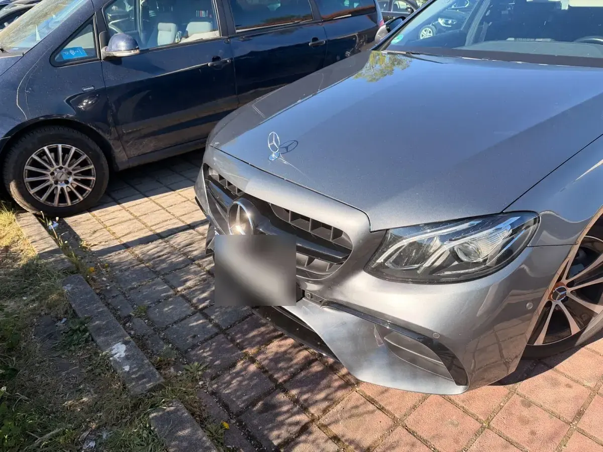 Second-hand Mercedes E200 160 CP (117 kW) 2019 Negru Break