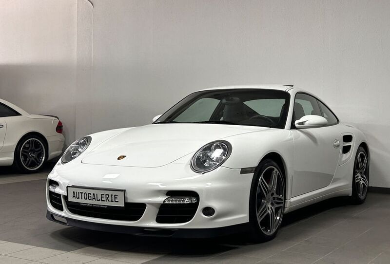 Carraraweiß Gebraucht 2009 Porsche 911 Turbo Coupé | 77.997 € (Fairer Preis) - Bild 1/4