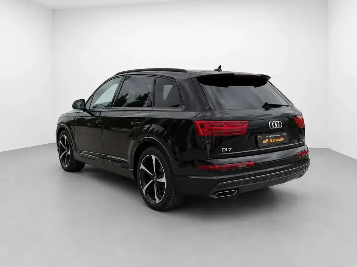 Gebraucht Audi Q7 S-line plus 272 PS (200 kW) 2017 Orcaschwarz metallic SUV