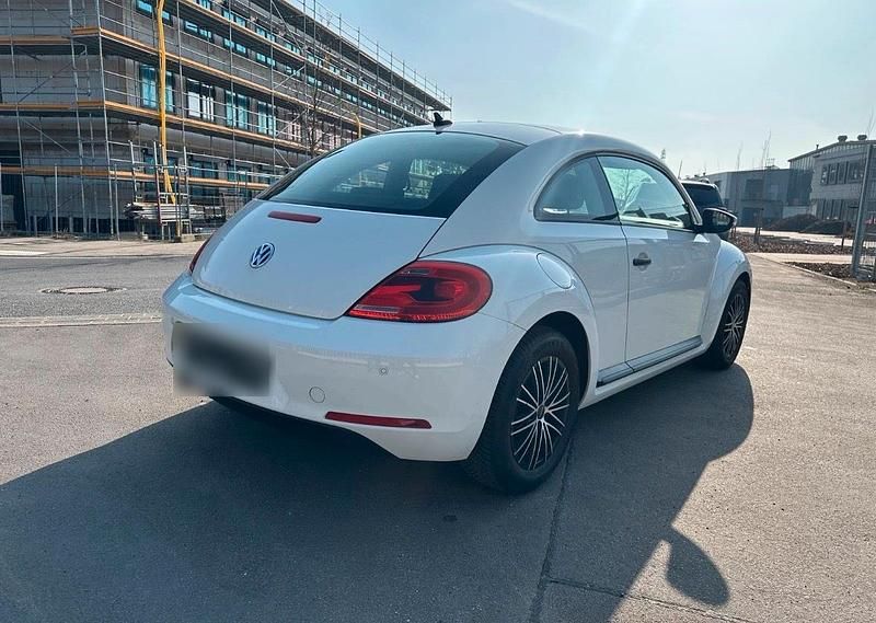 Usata VW Beetle 77 CV (56 kW) 2014 Bianco Utilitaria