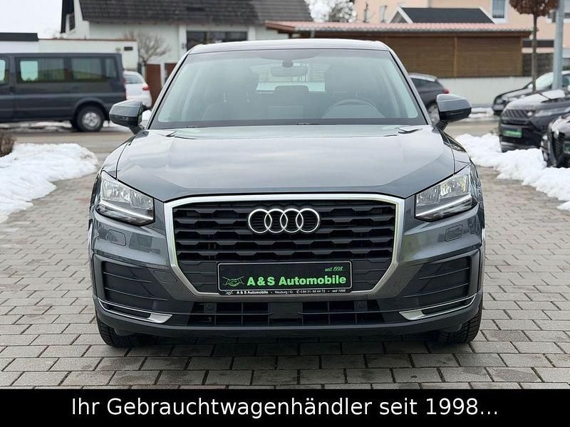 Gebraucht Audi Q2 Basis 150 PS (110 kW) 2018 Grau SUV