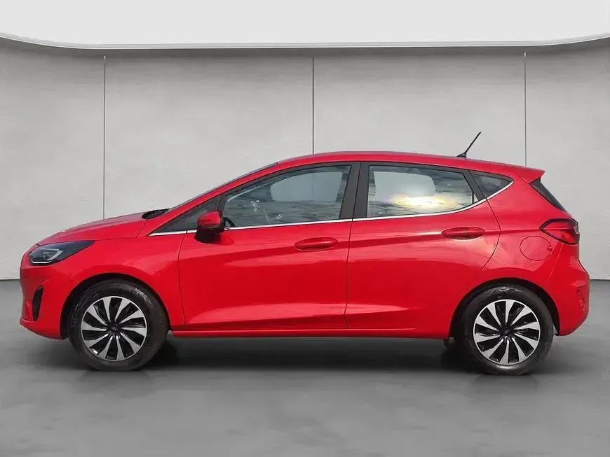 Usata Ford Fiesta Titanium 101 CV (74 kW) 2022 Rosso Utilitaria