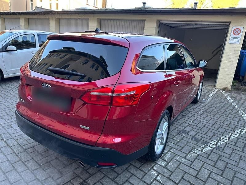Gebraucht Ford Focus Business Edition 150 PS (110 kW) 2017 Rot Kombi