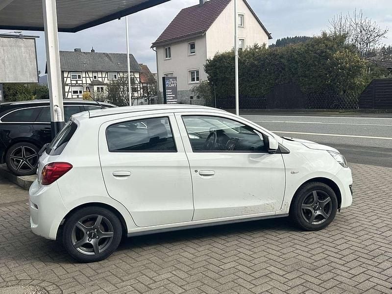 Second-hand Mitsubishi Space Star Basis 71 CP (52 kW) 2019 Alb Hatchback