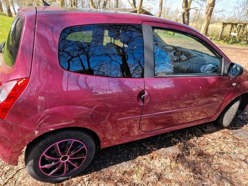 Gebraucht Renault Twingo 75 PS (55 kW) 2012 Andere farben Kleinwagen