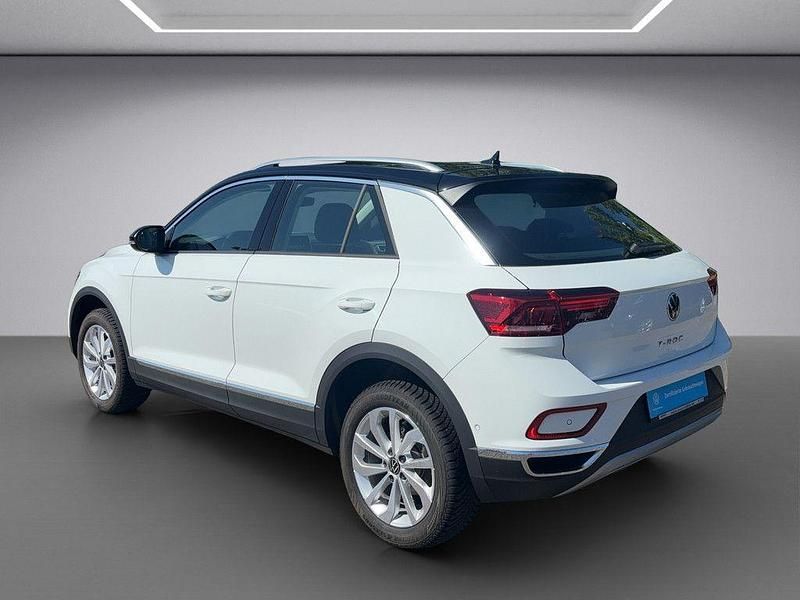 Gebraucht VW T-Roc Style 110 PS (80 kW) 2023 Weiss / pure white SUV