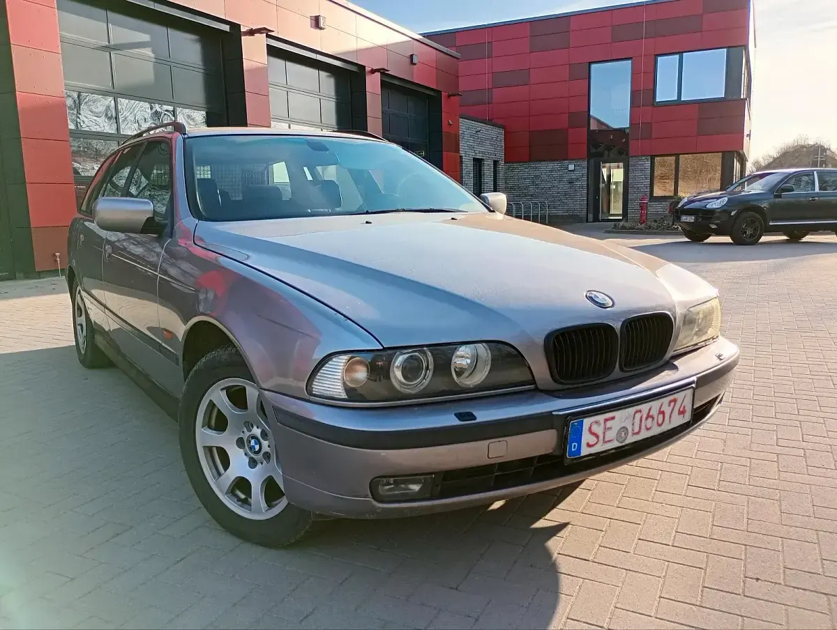 Gebraucht BMW 530 Shadowline 184 PS (135 kW) 2000 Grau Kombi