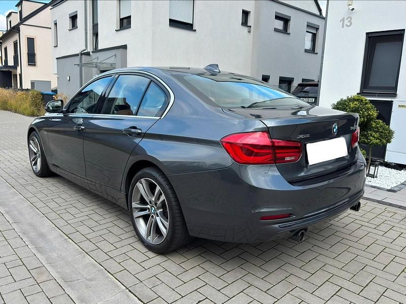 Gebraucht BMW 340 Sport Line 326 PS (239 kW) 2016 Grau Limousine