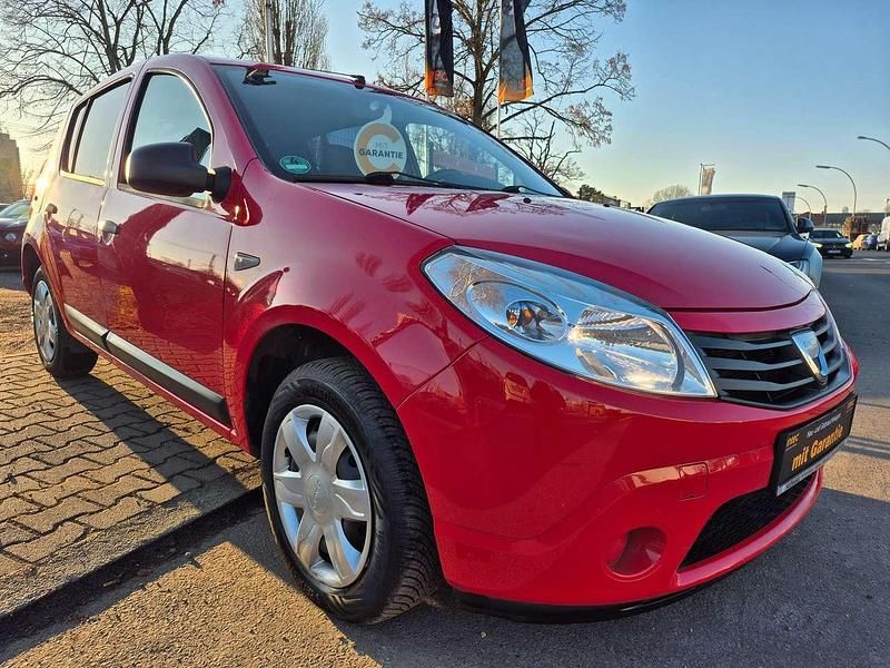 Gebraucht Dacia Sandero 75 PS (55 kW) 2010 Rot "passion" Kleinwagen