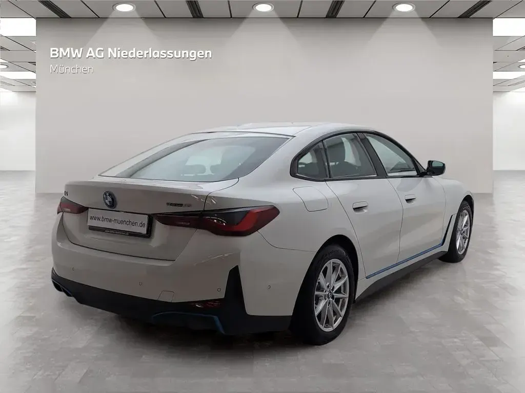 Gebraucht BMW i4 210 kW (286 PS) 2023 Weiß Limousine