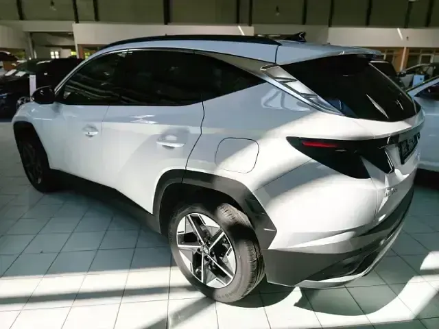 Neu Hyundai Tucson Trend 160 PS (117 kW) 2025 Weiss SUV