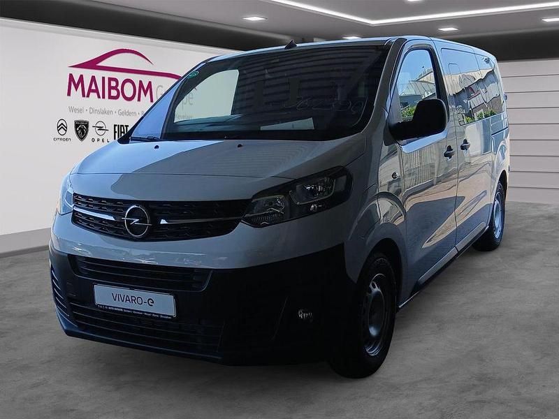Weiß Gebraucht 2023 Opel Vivaro-e Combi Van | 39.950 € - Bild 1/4