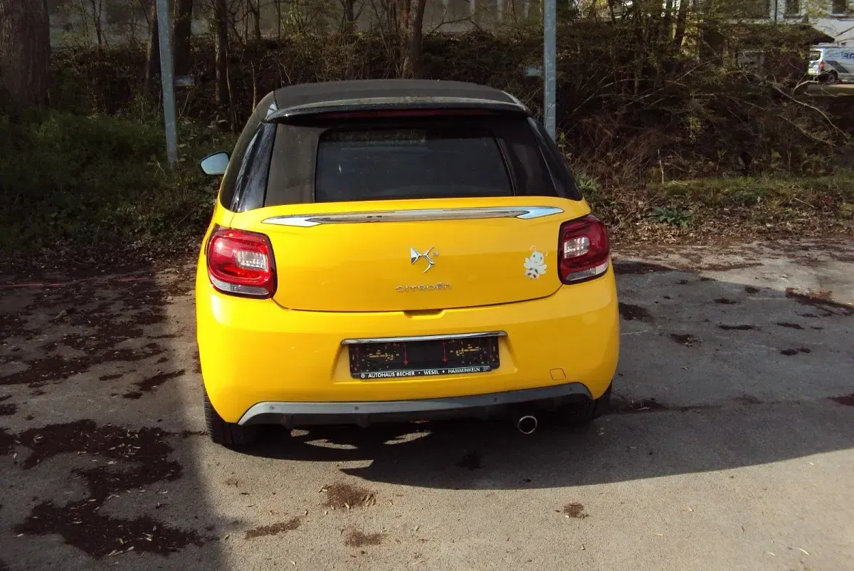 Gebraucht Citroën DS3 Cabriolet So Chic 120 PS (88 kW) 2013 Gelb Cabrio