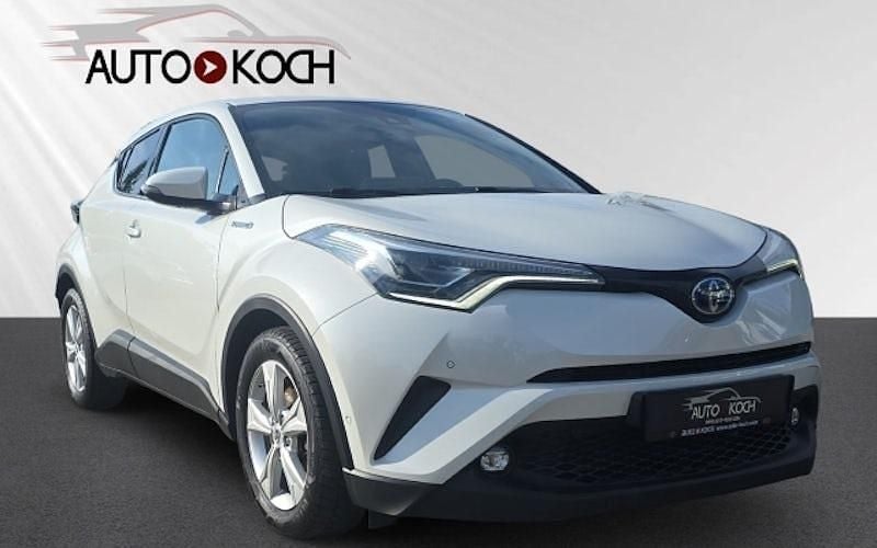 Weiß Gebraucht 2018 Toyota C-HR Team SUV | 15.590 € (Fairer Preis) - Bild 1/4