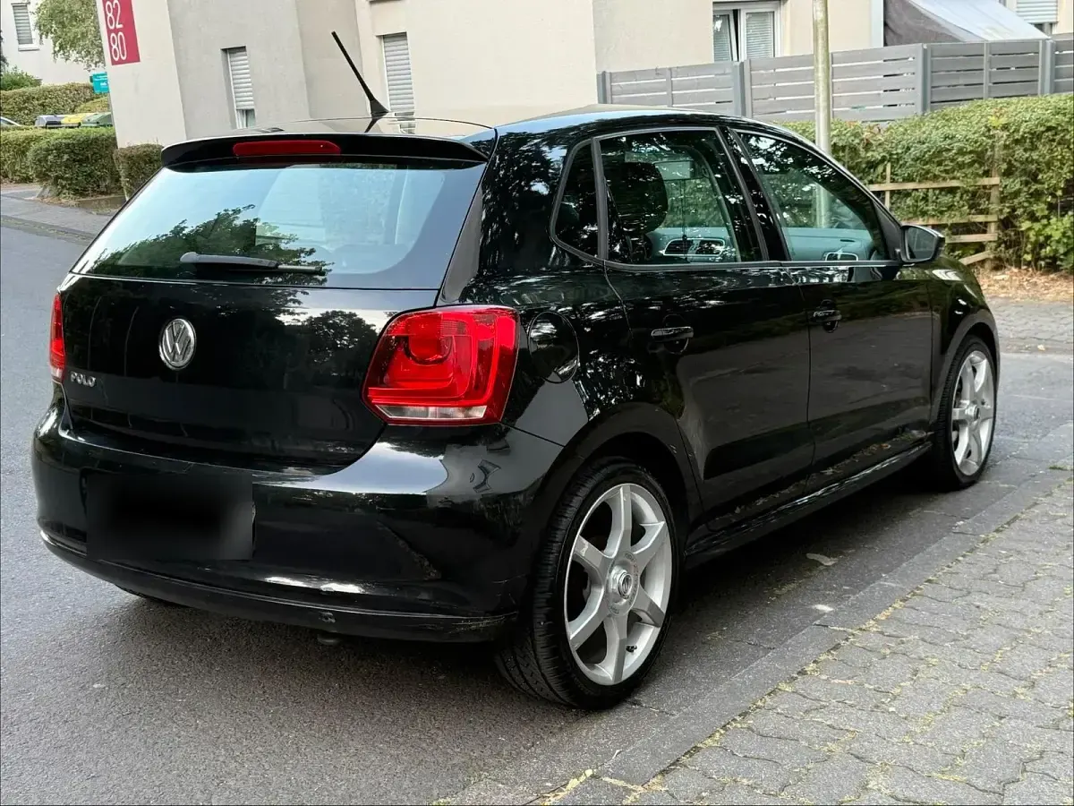 Gebraucht VW Polo 63 PS (46 kW) 2010 Schwarz Kleinwagen