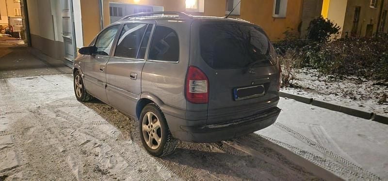 Gebraucht Opel Zafira 125 PS (91 kW) 2004 Grau Van / Kleinbus