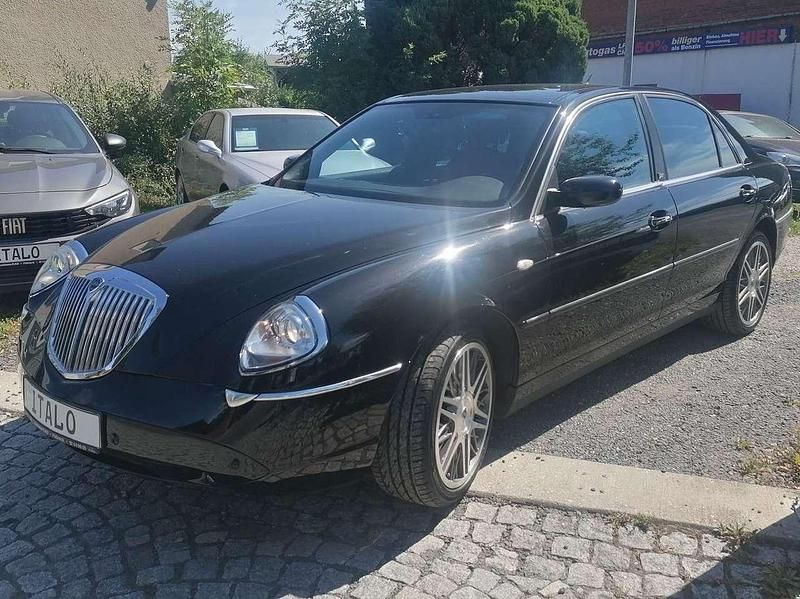 Schwarz Gebraucht 2009 Lancia Thesis Limousine | 13.990 € - Bild 1/4