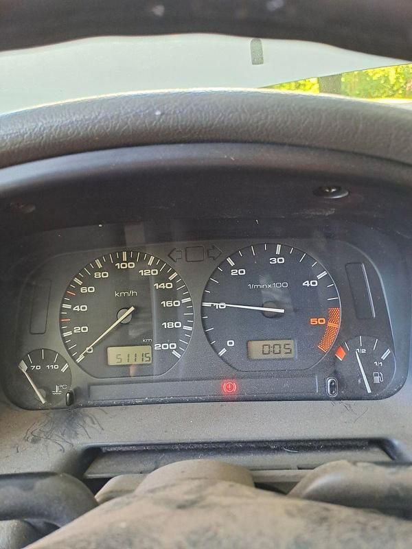 Gebraucht VW Caddy 64 PS (47 kW) 1999 Weiß Van / Kleinbus