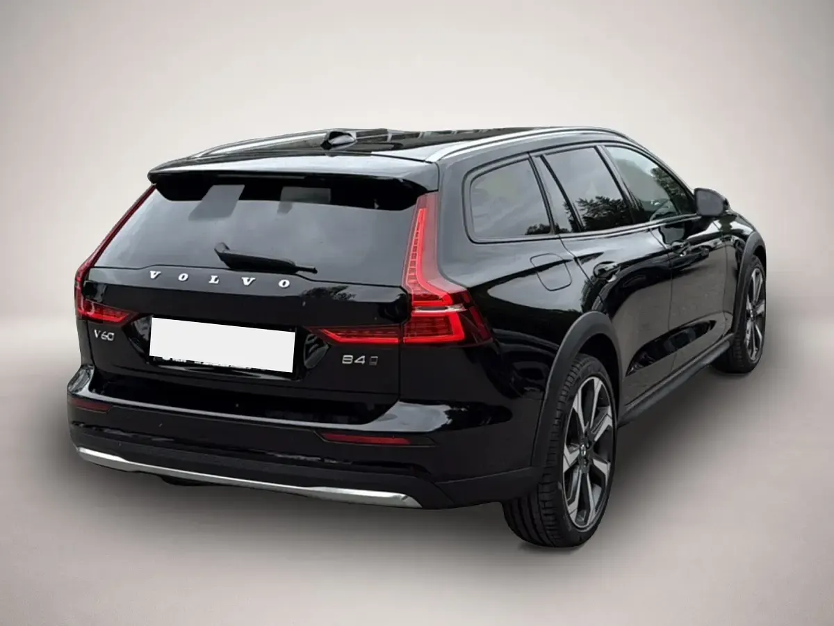 Gebraucht Volvo V60 CC Plus 197 PS (144 kW) 2023 Schwarz Kombi