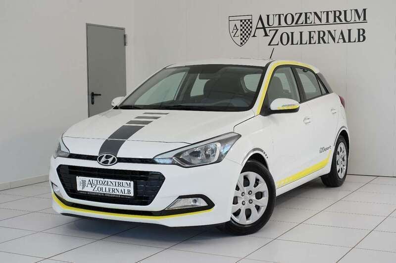 Weiß Gebraucht 2017 Hyundai i20 Kleinwagen | 7.990 € (Guter Preis) - Bild 1/4