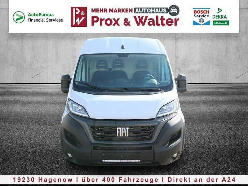 Weiß Gebraucht 2024 Fiat Ducato Van | 31.535 € (Guter Preis) - Bild 1/4