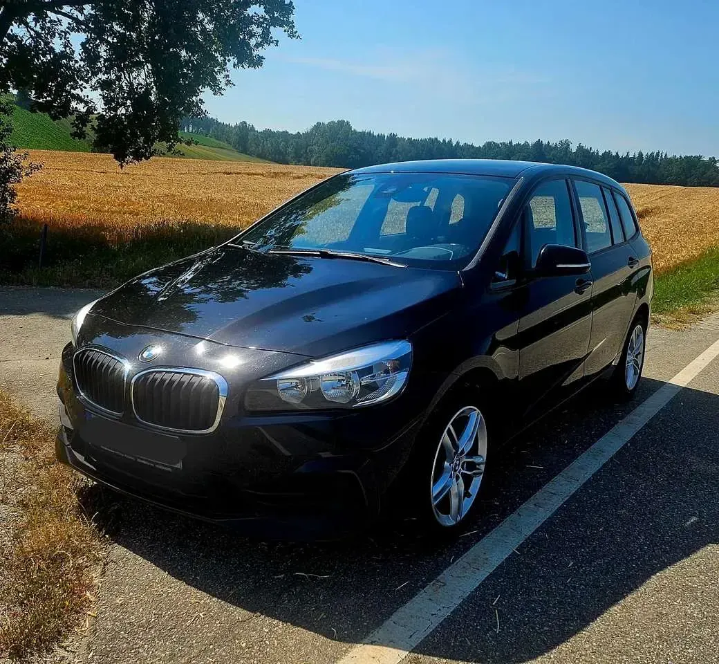 Gebraucht BMW 220 Gran Tourer 190 PS (139 kW) 2019 Schwarz Van / Kleinbus