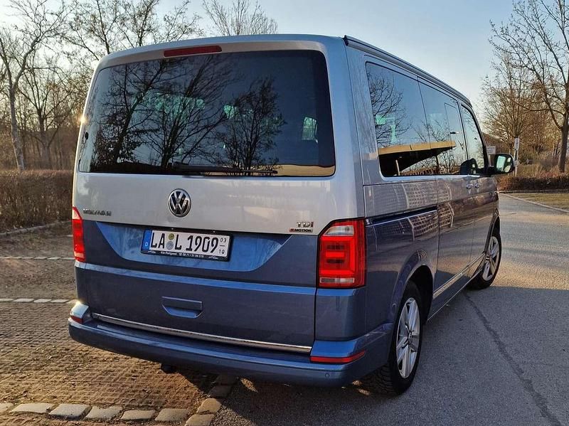 Gebraucht VW Transporter Generation Six 150 PS (110 kW) 2017 Blau Van