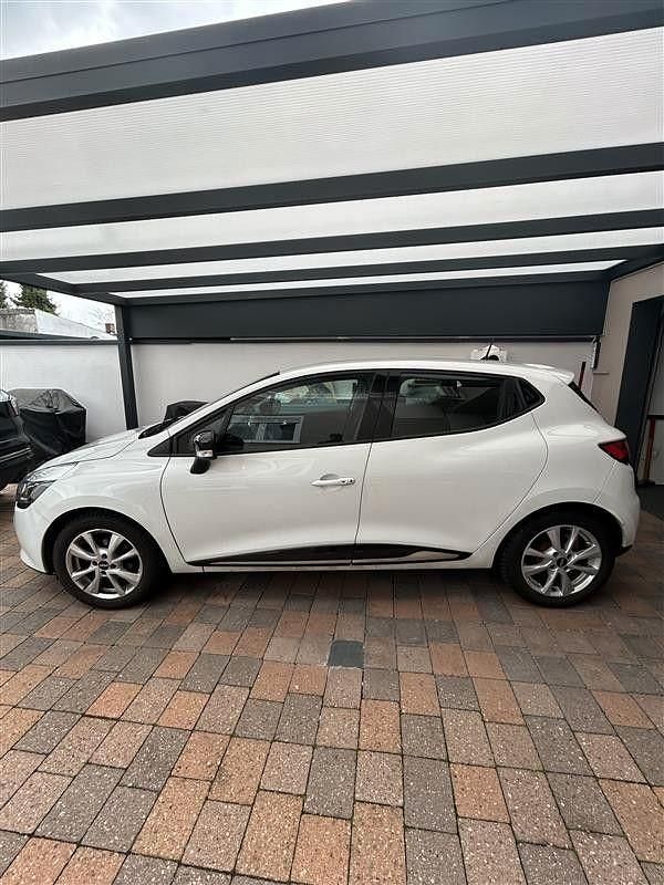 Gebraucht Renault Clio IV 73 PS (53 kW) 2014 Weiß Kleinwagen