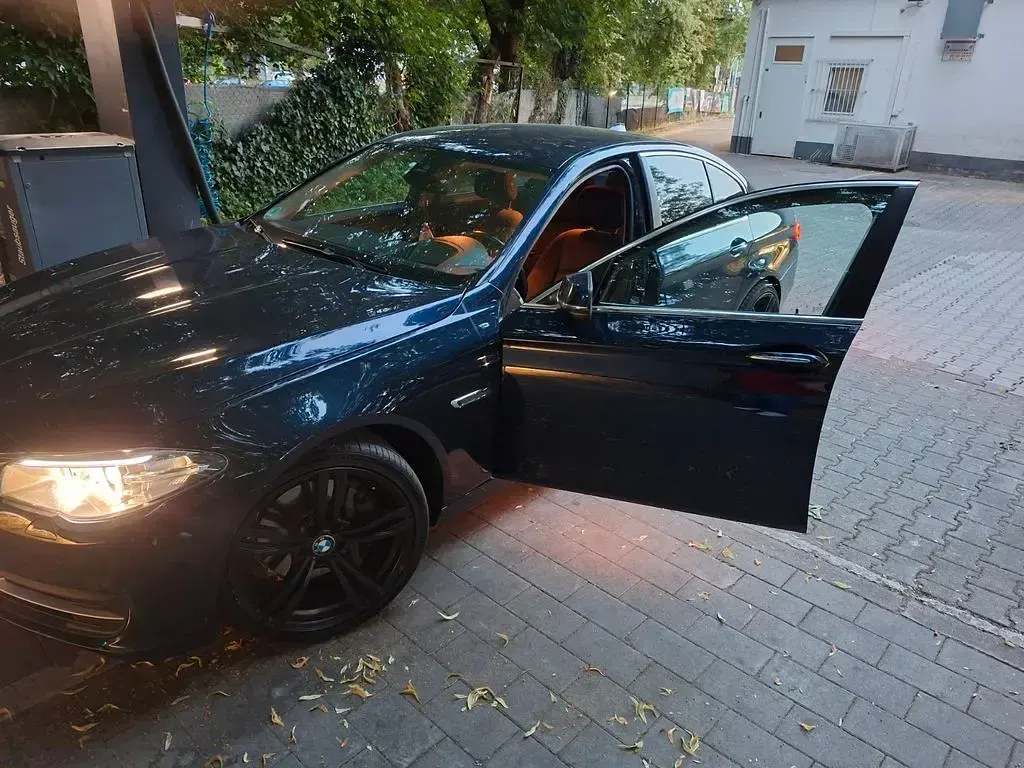 Gebraucht BMW 530 Performance 258 PS (189 kW) 2015 Blau Limousine