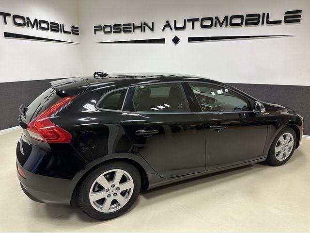 Gebraucht Volvo V40 114 PS (83 kW) 2015 Schwarz Kombi