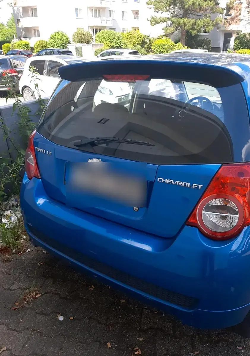 Gebraucht Chevrolet Aveo 100 PS (73 kW) 2011 Blau Kleinwagen