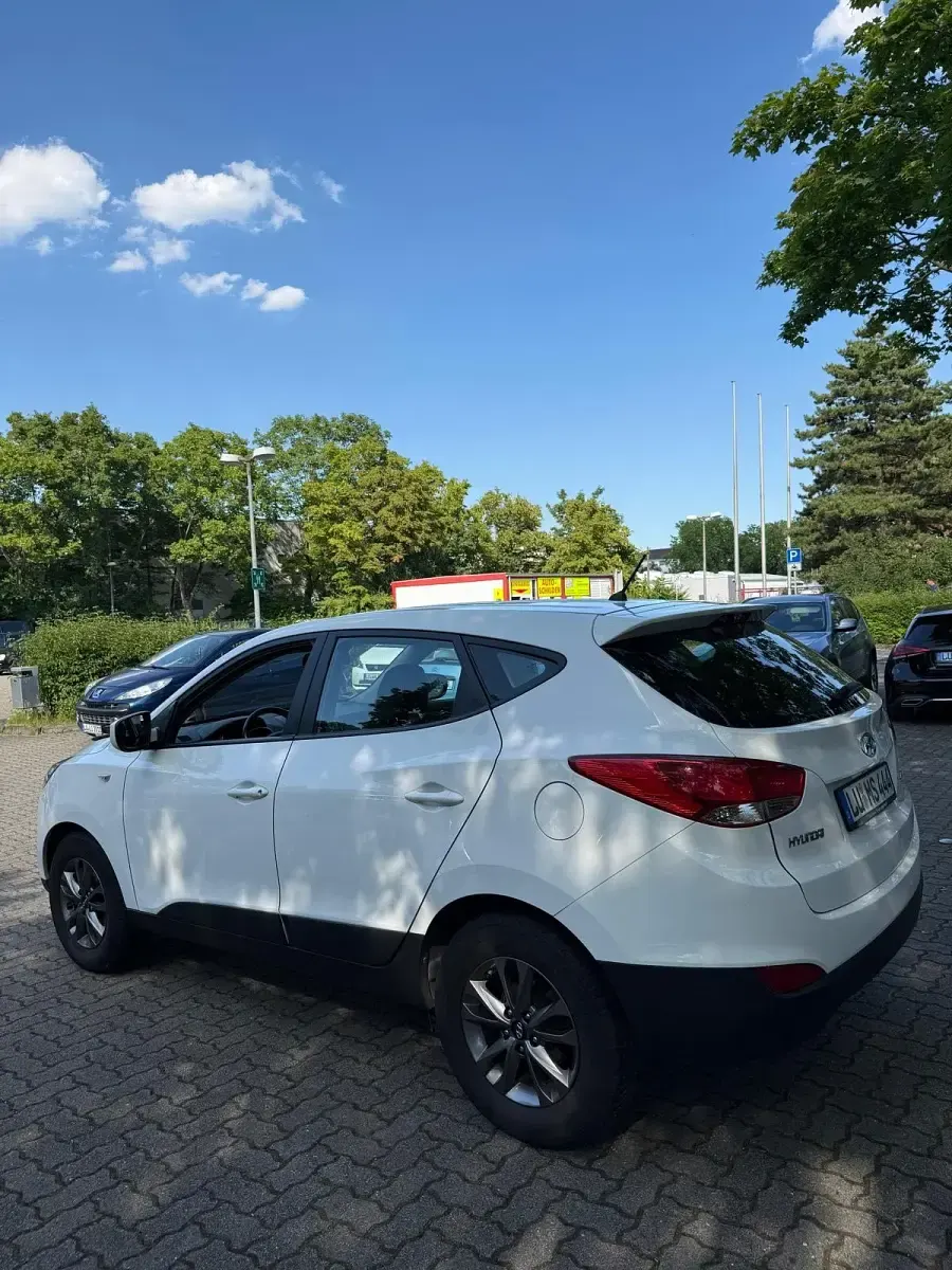 Gebraucht Hyundai ix35 136 PS (100 kW) 2013 Weiß SUV
