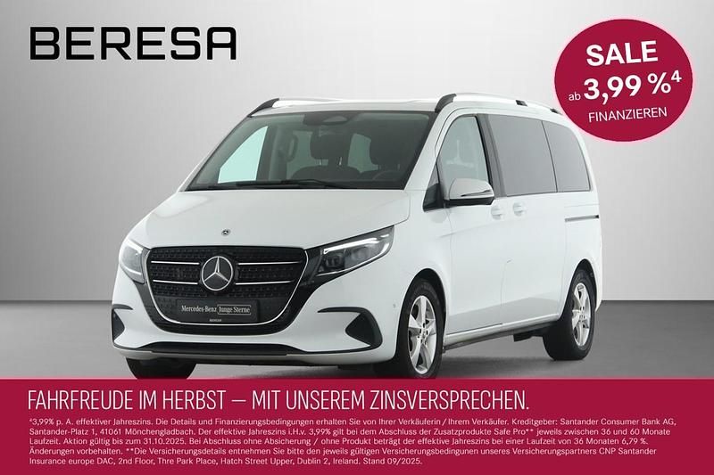 Arktikweiß Gebraucht 2024 Mercedes V220 Style Van / Kleinbus | 58.410 € (Teuer) - Bild 1/4