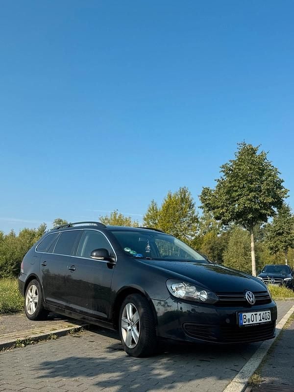 Blau Gebraucht 2010 VW Golf VI Limousine | 4.300 € (Superpreis) - Bild 1/4