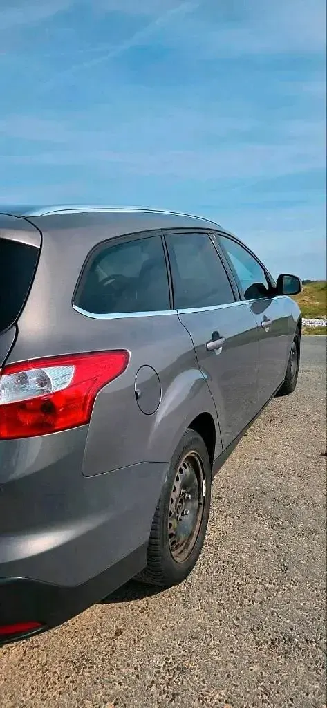 Gebraucht Ford Focus Titanium 125 PS (91 kW) 2012 Andere farben Kombi