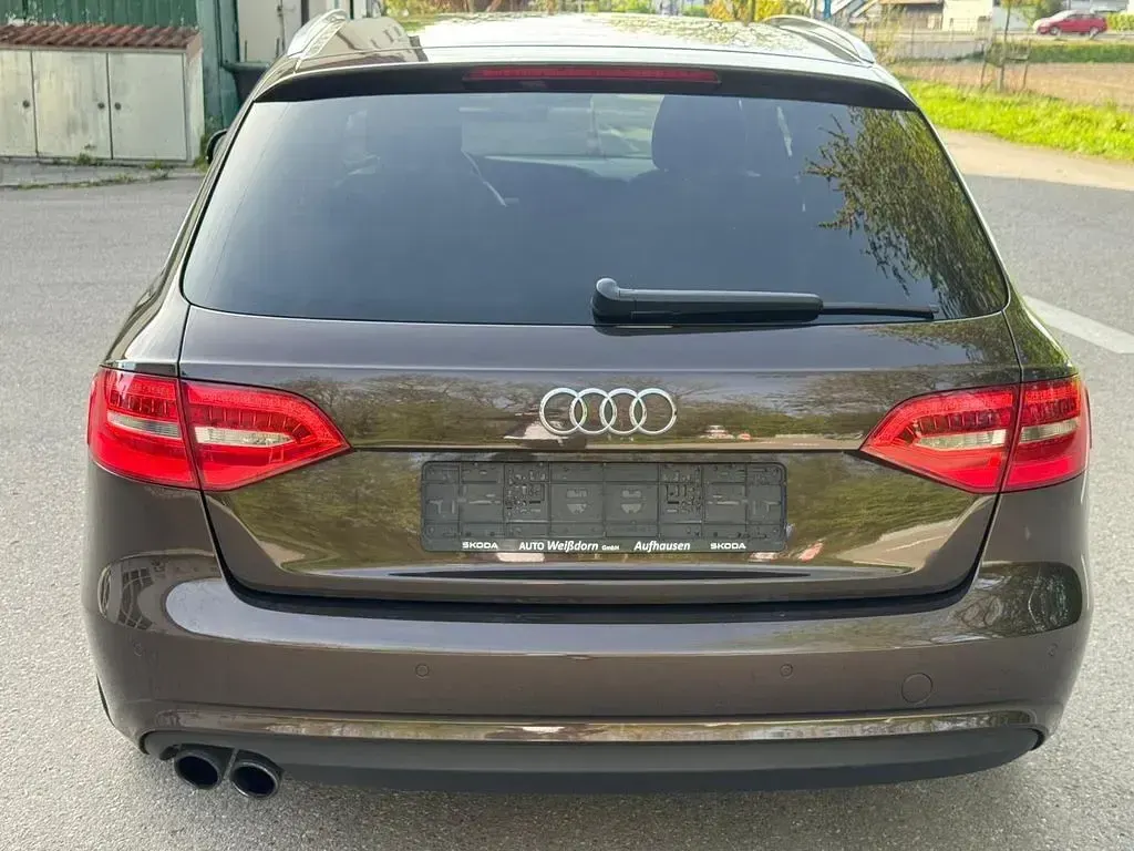 Gebraucht Audi A4 S-Line 177 PS (130 kW) 2012 Braun Kombi