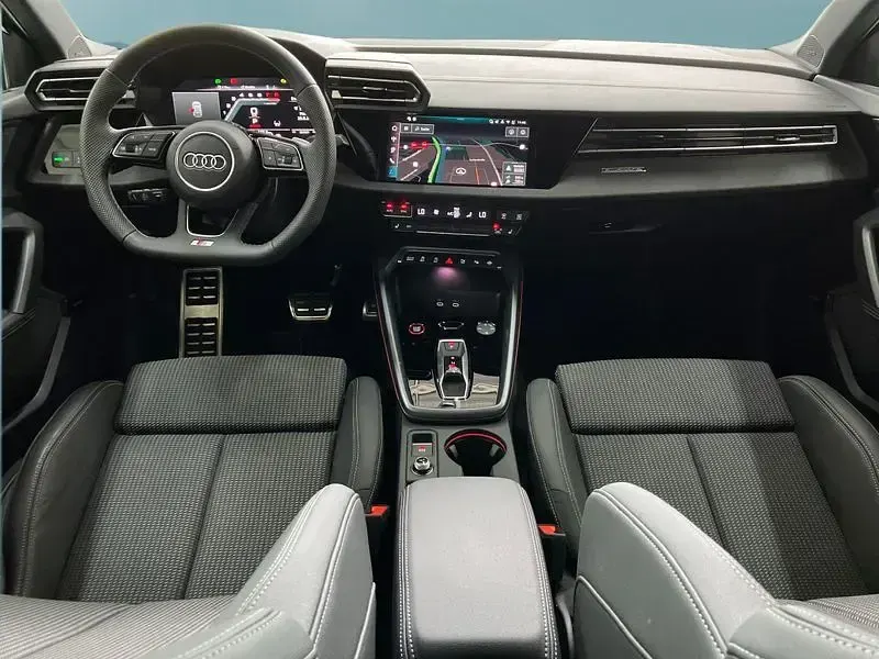 Gebraucht Audi S3 Sportback 333 PS (244 kW) 2025 Grau Kleinwagen