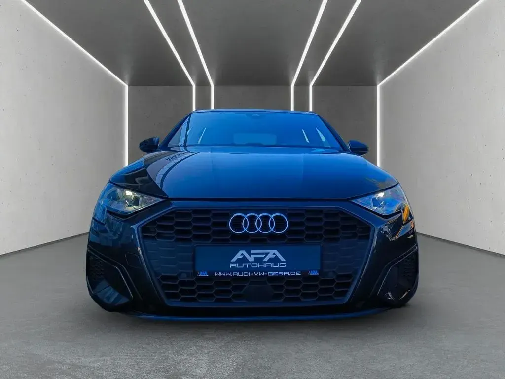 Brugt Audi A3 Ambiente 150 HK (110 kW) 2022 Grå Sedan