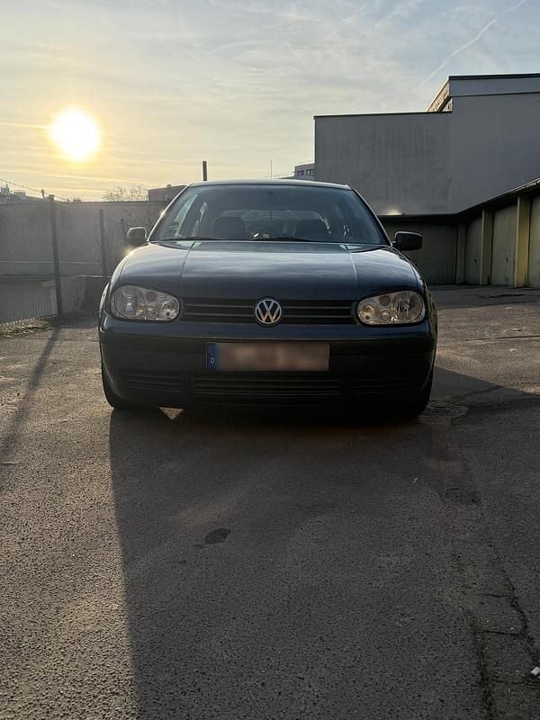 Gebraucht VW Golf IV 105 PS (77 kW) 1999 Grau Kleinwagen
