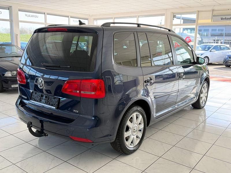 Gebraucht VW Touran Match 105 PS (77 kW) 2012 Blau Van / Kleinbus