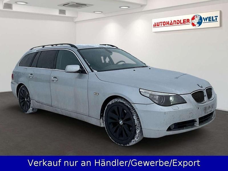 Gebraucht BMW 530 231 PS (169 kW) 2006 Silber Kombi