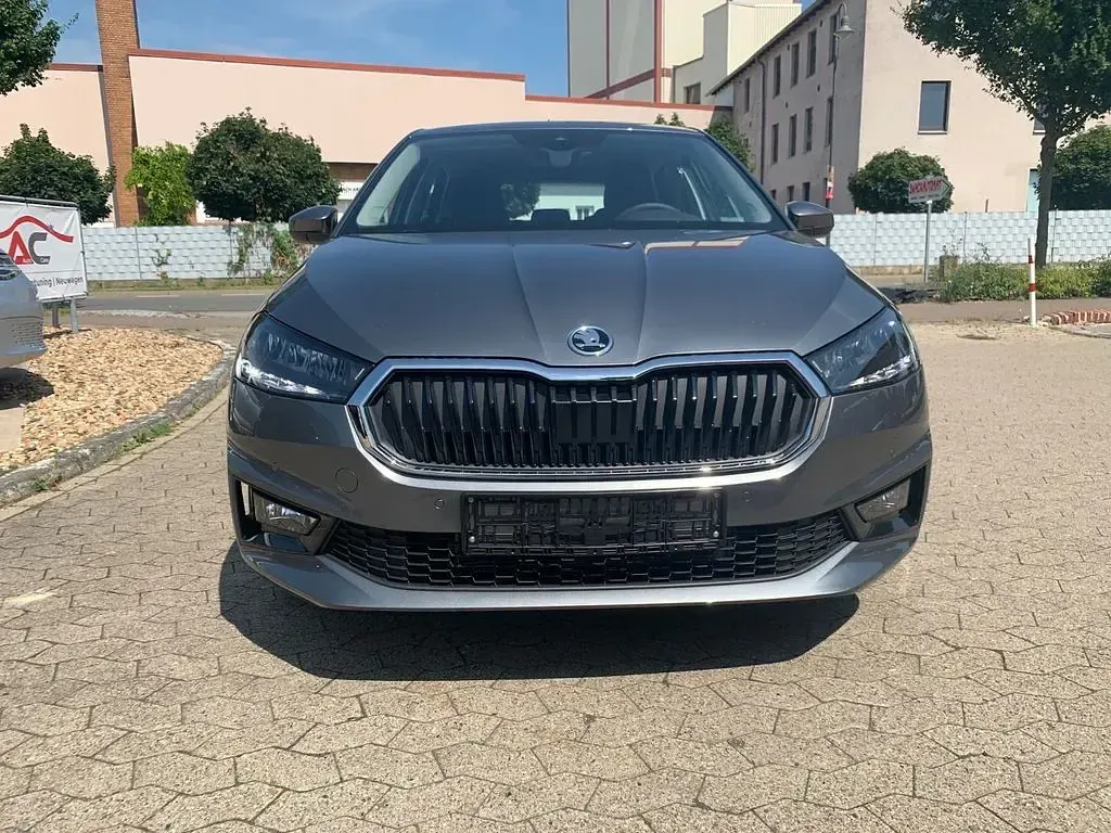 Neu Skoda Fabia 116 PS (85 kW) 2026 Grau Kleinwagen