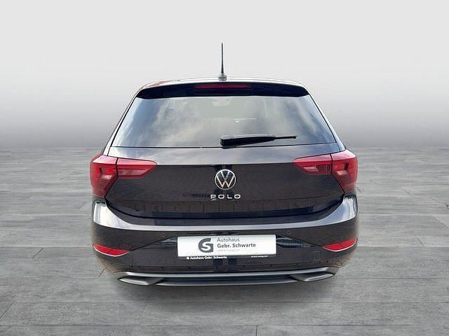 Gebraucht VW Polo Move 95 PS (69 kW) 2023 Deep black perleffekt Kleinwagen