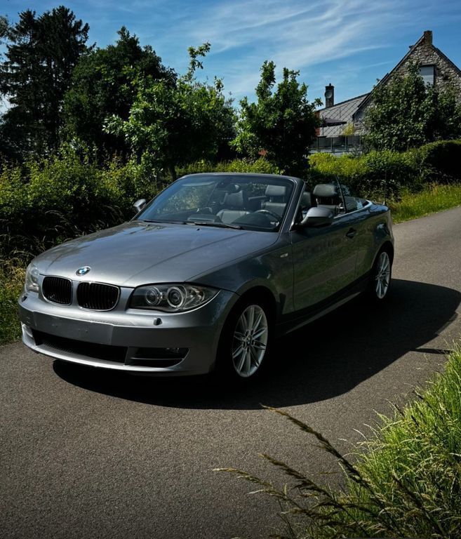 Schwarz Gebraucht 2010 BMW 120 Cabriolet Sport Line Cabrio | 7.800 € (Fairer Preis) - Bild 1/4
