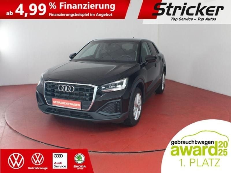 Mythosschwarz metallic (metallic) Gebraucht 2022 Audi Q2 SUV | 22.947 € (Superpreis) - Bild 1/4